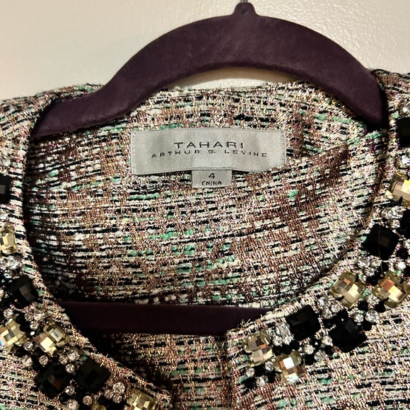 EUC Tahari set - Arthur S. Levine - Picture 2 of 7